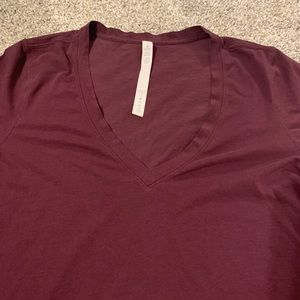 Women’s Lululemon V neck